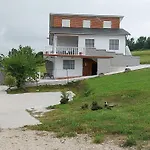 Lägenhet Santillan