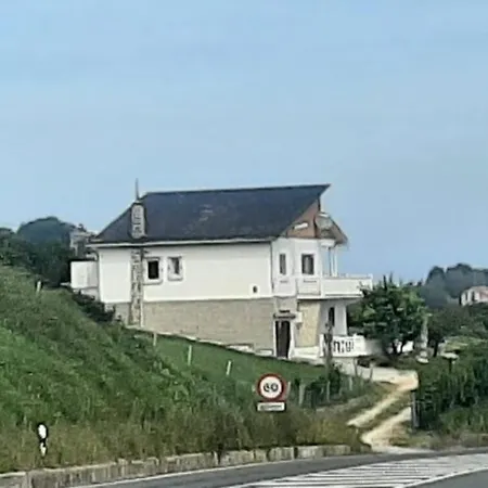 Santillán *