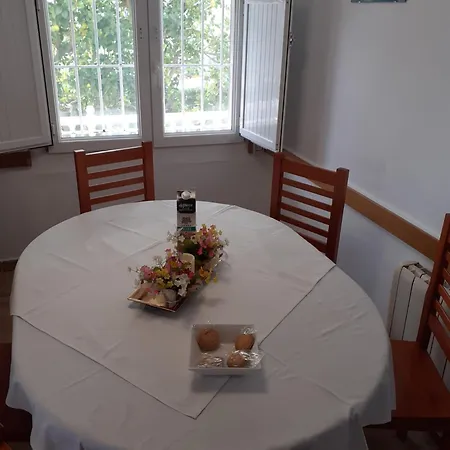 Santillan San Vicente De La Barquera