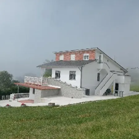 Santillan Apartment *