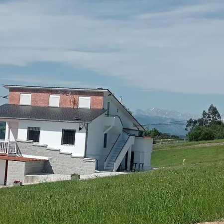 Santillan San Vicente De La Barquera