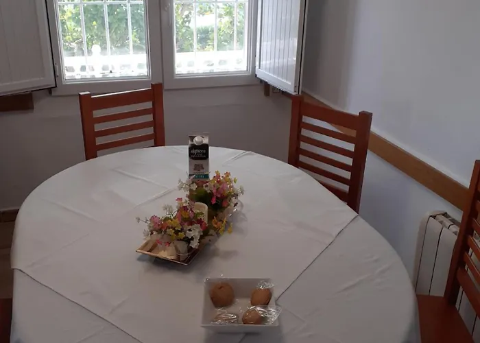 Santillan San Vicente De La Barquera